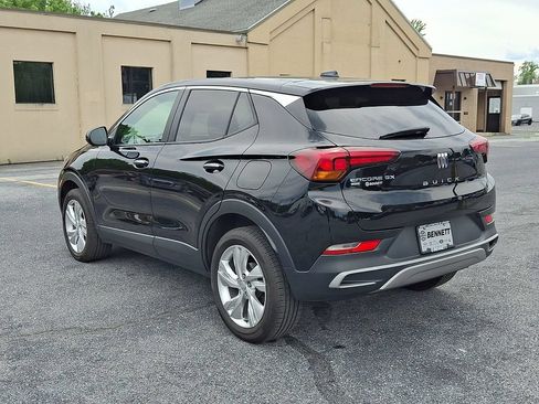 Used 2025 Buick Encore GX Preferred AWD/4WD image 4