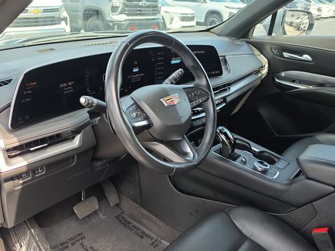 Certified 2025 Cadillac XT4 Premium Luxury FWD image 15