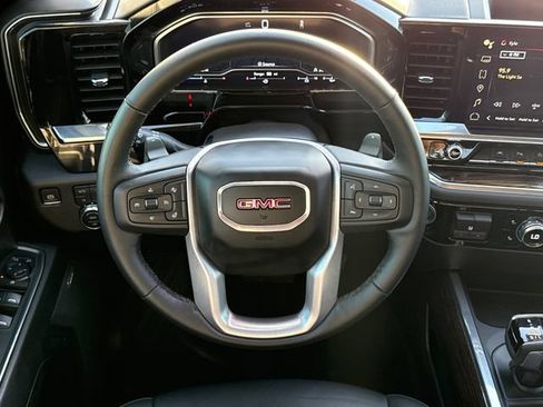 Used 2024 GMC Sierra 1500 Elevation w/ Elevation Premium Package AWD/4WD image 13