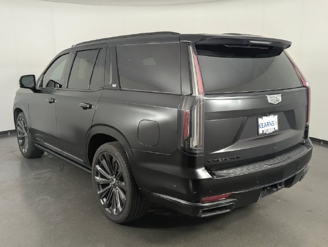 Used 2023 Cadillac Escalade Sport Platinum w/ Heavy-Duty Trailer Package AWD/4WD image 6