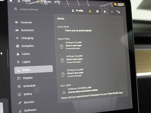 Used 2023 Tesla Model 3 Performance image 11