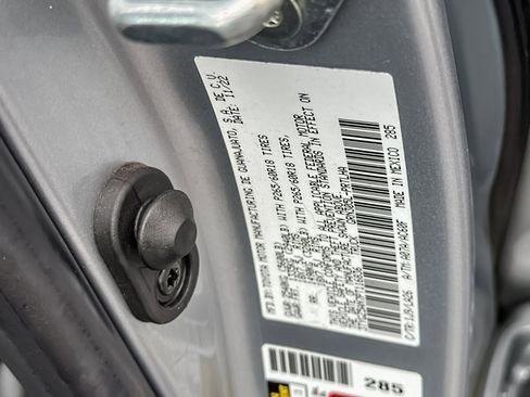 Used 2023 Toyota Tacoma Limited image 29