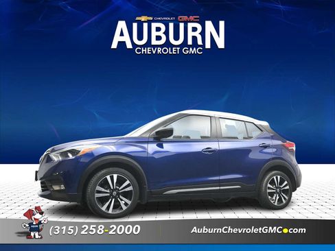Used 2020 Nissan Kicks SR w/ SR Premium Package image 1