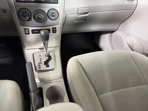 Used 2012 Toyota Corolla LE image 21