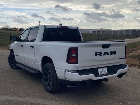 New 2026 RAM 1500 Express image 4