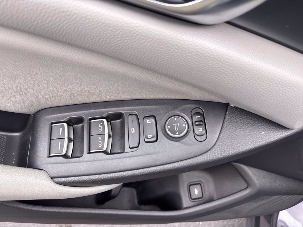 Used 2019 Honda Accord LX image 15