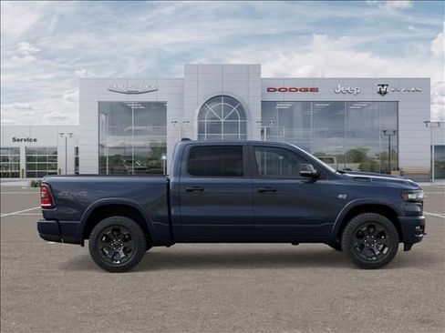 New 2026 RAM 1500 4x4 Crew Cab image 21
