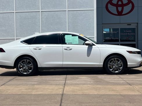 Used 2025 Honda Accord EX-L image 3