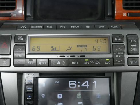 Used 2006 Lexus SC 430 Convertible image 35