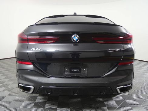 Used 2025 BMW X6 xDrive40i w/ Climate Comfort Package AWD/4WD image 3