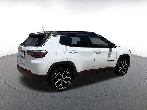 Used 2025 Jeep Compass Limited AWD/4WD image 16