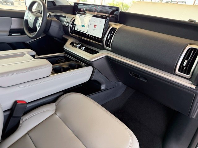 New 2027 Ford Expedition Max Active RWD image 12