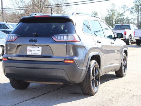 Used 2019 Jeep Cherokee Latitude Plus image 7
