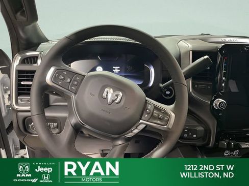 New 2026 RAM 2500 Laramie AWD/4WD image 12