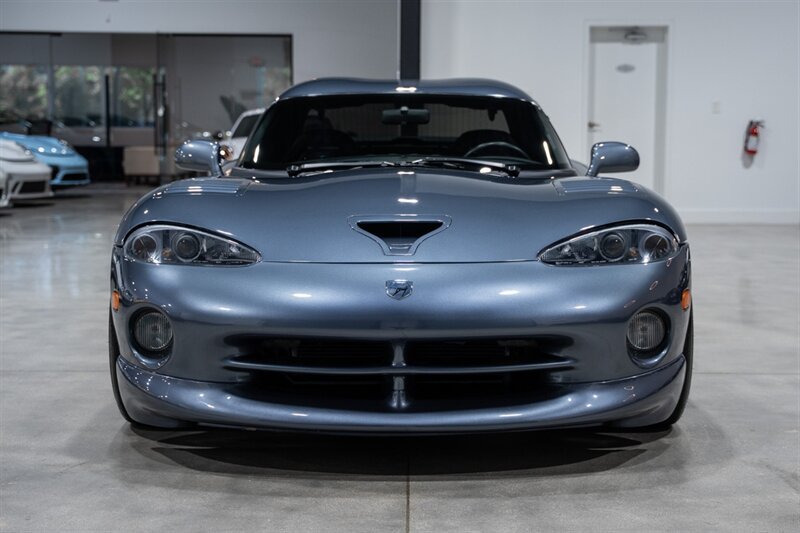 Used 2000 Dodge Viper GTS RWD image 9