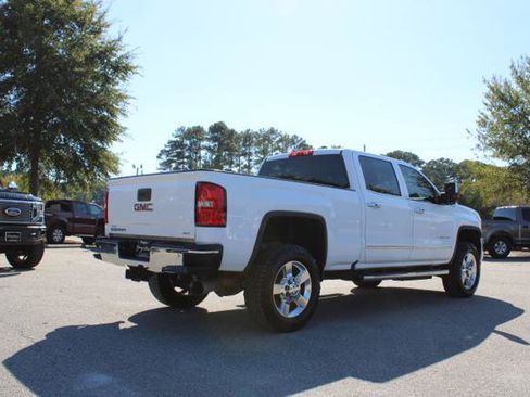 Used 2016 GMC Sierra 2500 SLT w/ Duramax Plus Package image 5