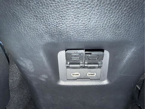Used 2025 Toyota RAV4 XLE AWD/4WD image 17