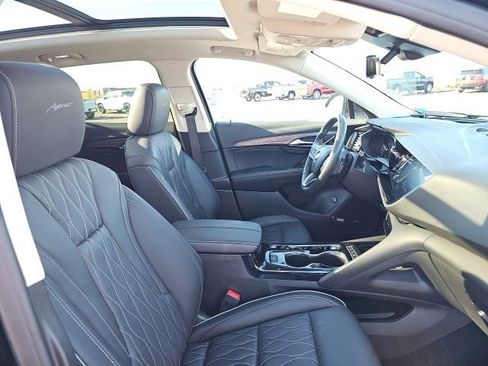Used 2023 Buick Envision Avenir image 31