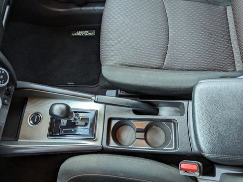 Used 2018 Mitsubishi Outlander Sport ES image 23