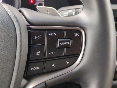 Used 2022 Lexus ES 300h w/ Premium Package image 19