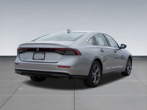 Certified 2023 Honda Accord EX image 5