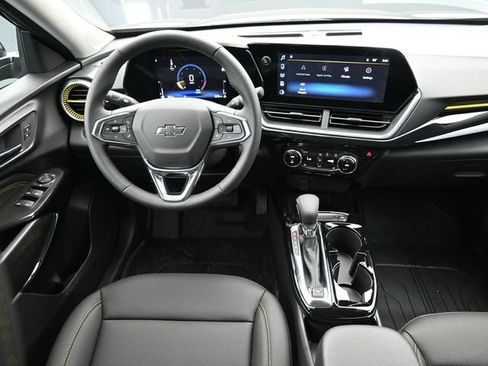 Used 2026 Chevrolet Trax ACTIV w/ Driver Confidence Package FWD image 24