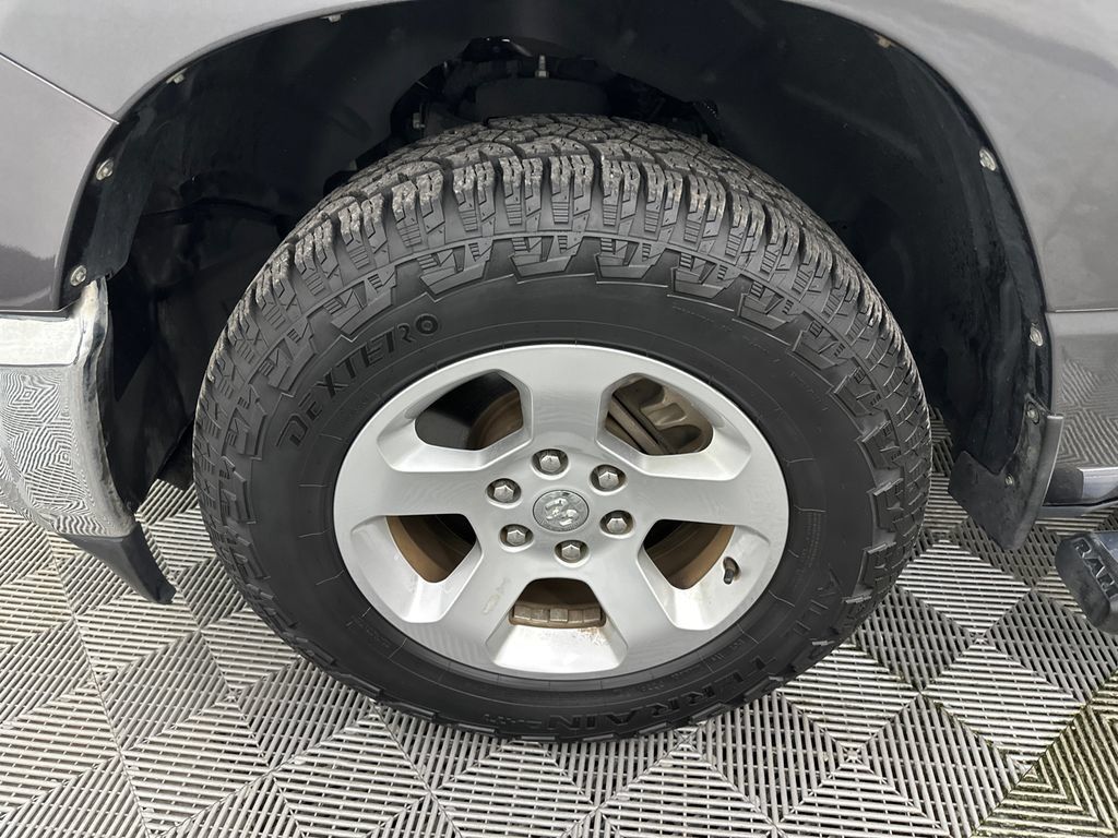 Used 2020 RAM 1500 Tradesman AWD/4WD image 11