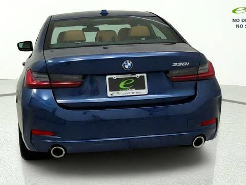 Used 2025 BMW 330i Sedan RWD image 7