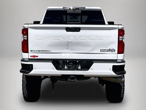 Used 2023 Chevrolet Silverado 2500 High Country AWD/4WD image 6