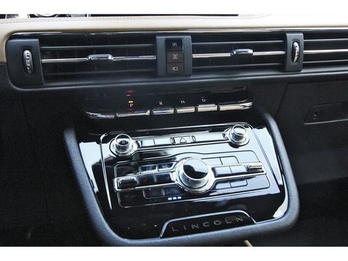 Used 2022 Lincoln Corsair Reserve w/ Luxury Package FWD image 29