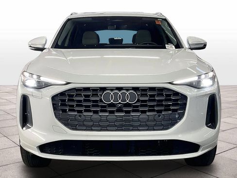 Certified 2025 Audi Q5 Premium Plus w/ Premium Plus image 3