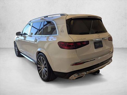 New 2026 Mercedes-Benz Maybach GLS 600 4MATIC image 7