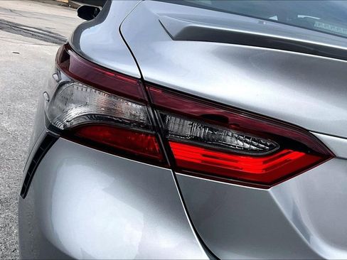 Used 2023 Toyota Camry SE image 23