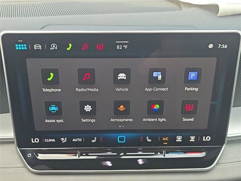 New 2026 Volkswagen Tiguan SE R-Line image 17