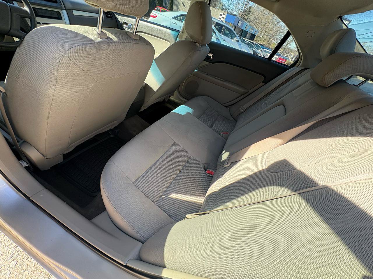 Used 2011 Ford Fusion S FWD image 10