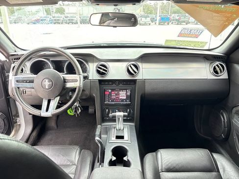 Used 2006 Ford Mustang GT image 8