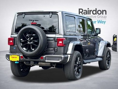 Used 2021 Jeep Wrangler Unlimited Sahara AWD/4WD image 6