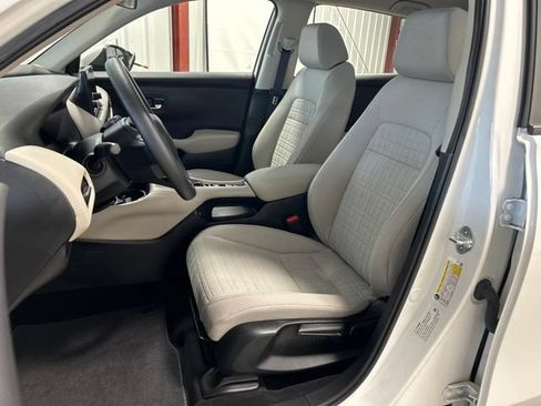 Used 2023 Honda HR-V LX image 15
