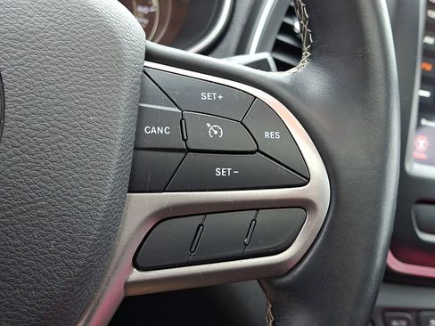 Used 2021 Jeep Cherokee Latitude Lux 80th Anniv w/ Quick Order Package 26U 80TH AWD/4WD image 24