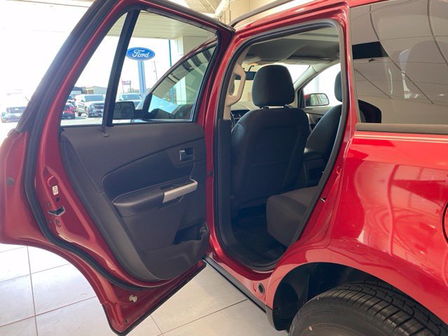 Used 2012 Ford Edge SEL FWD image 16