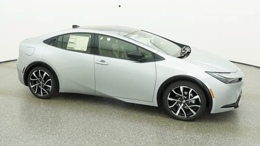 New 2027 Toyota Prius Plug-In Hybrid FWD image 45