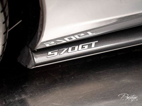 Used 2017 McLaren 570S RWD image 15