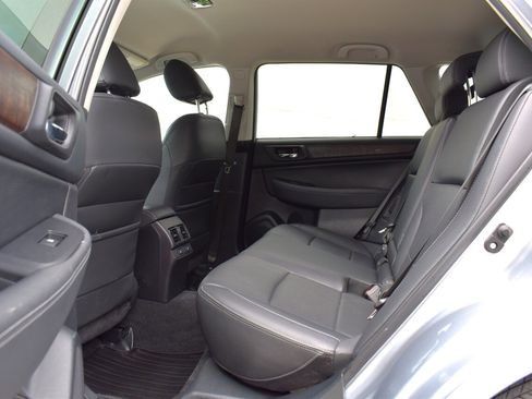 Used 2015 Subaru Outback 2.5i Limited w/ Popular Package #4 AWD/4WD image 25