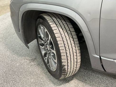 Used 2022 GMC Acadia Denali w/ Denali Ultimate Package image 34