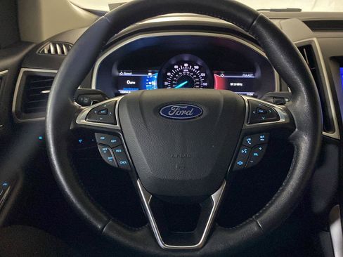 Used 2020 Ford Edge SEL w/ Convenience Package AWD/4WD image 3