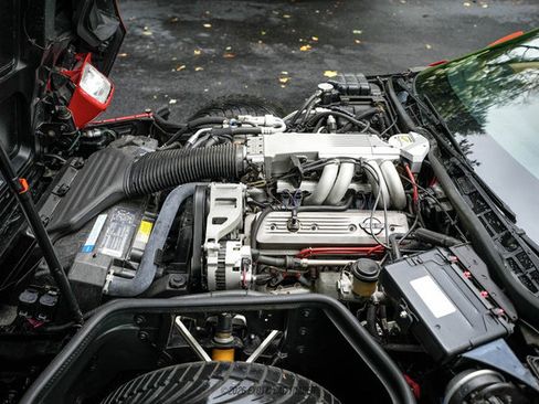 Used 1991 Chevrolet Corvette Coupe RWD image 15