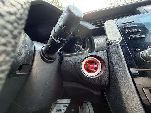 Used 2019 Honda Civic EX image 15