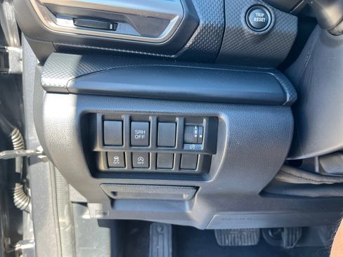 Used 2023 Subaru Forester BASE image 32