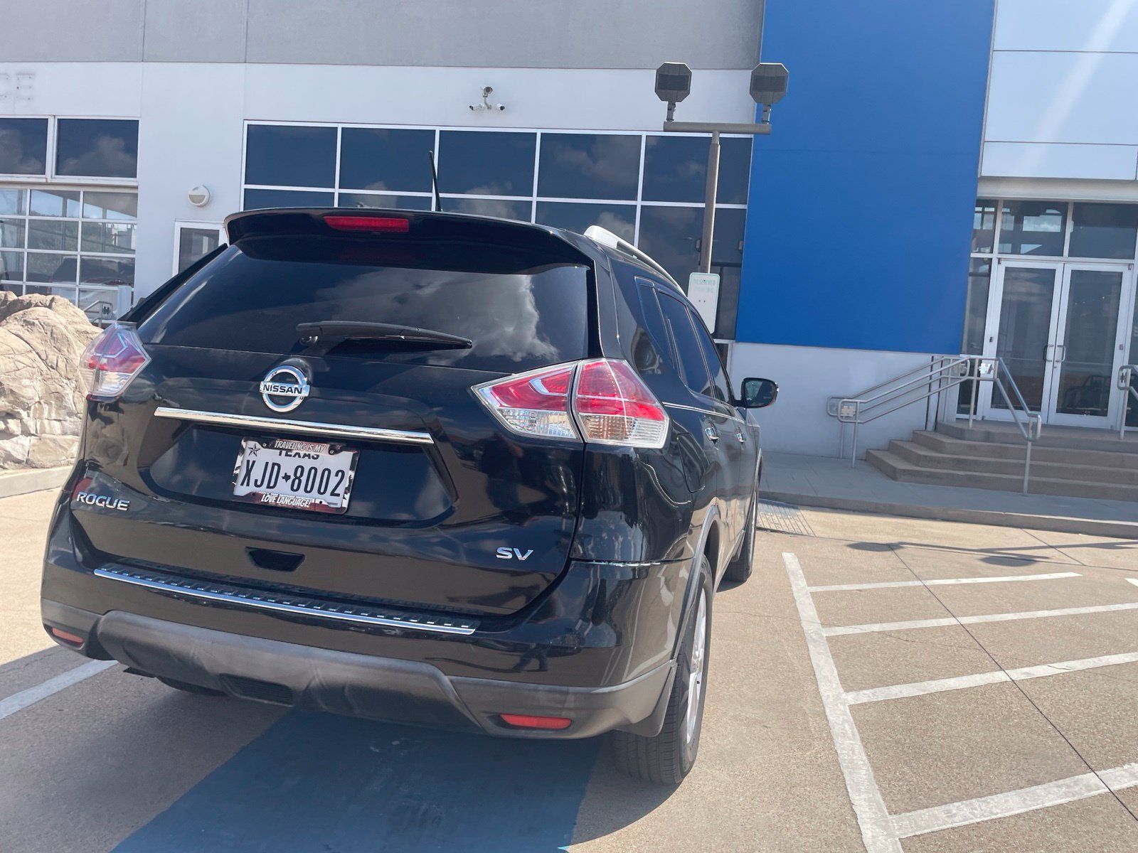 Used 2016 Nissan Rogue SV FWD image 38