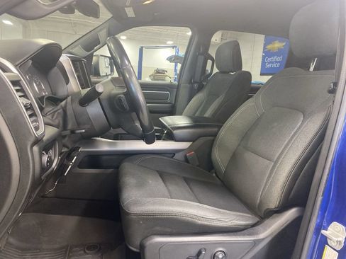 Used 2019 RAM 1500 Big Horn AWD/4WD image 26